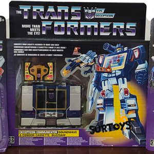 Hasbro Transformers G1 Decepticon Soundwave and Buzzsaw with extra tapes, Frenzy, Laserbreak, Ravage and Rumble